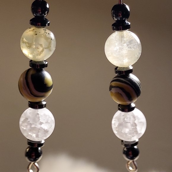 Handmade crystal earrings - Picture 3 of 3
